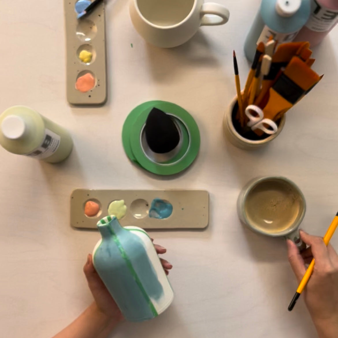 Décor sur Céramique - Atelier Libre - 2 heures - Une Boisson offerte