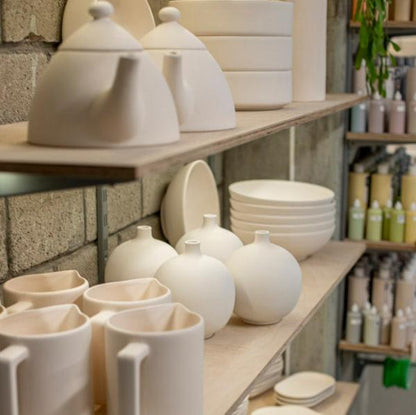 GENEVA - Painting on ceramic - Open session - 2 hours- One free Beverage