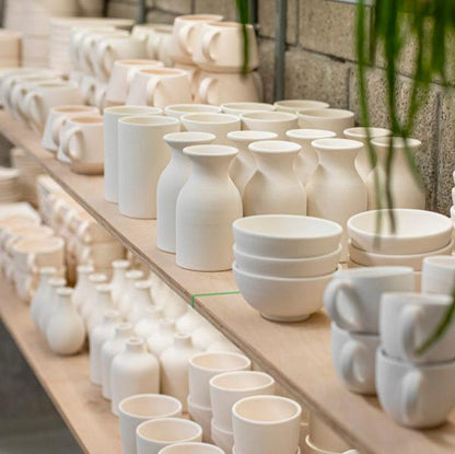 GENEVA - Painting on ceramic - Open session - 2 hours- One free Beverage